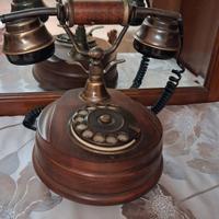 telefono antico in legno e ottone 