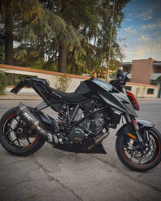 KTM 1290 SUPERDUKE R