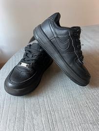 Air force 1 Nere numero 27