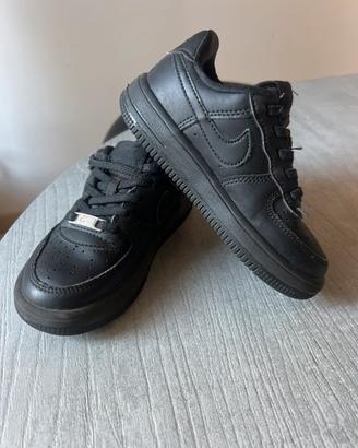 Air force 1 Nere numero 27