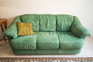 divano 3 posti in microfibra effetto pelle