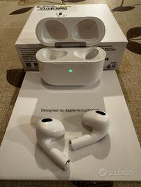 Apple AirPods 3ª Generazione (Lightning) + Cover