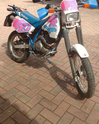 Suzuki DR 350