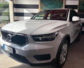 Volvo XC40 T2 automatico Essential N1