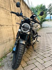 Husquarna svartpilen 125