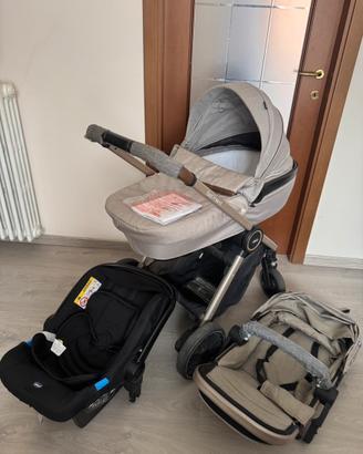 Passeggino CHICCO Trio Best Friend