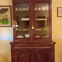 Vetrina Inglese fine 800