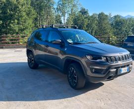 Jeep compass trailhawk 4x4
