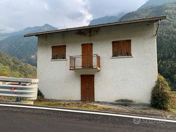 Casa indipendente fraz. di Cevo in Val Saviore