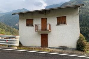 Casa indipendente fraz. di Cevo in Val Saviore