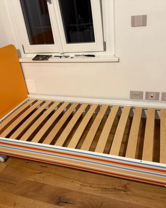 Letto singolo con ruote