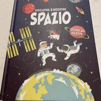 Libro pop up sullo spazio per bambini e ragazzi