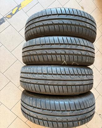 Gomme auto