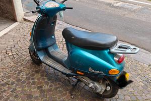 Vespa piaggio ET2