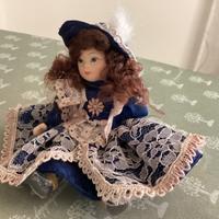 Bambolina in porcellana