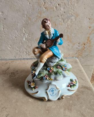 Statua Capodimonte Corti