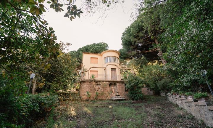 Cz Sant'Elia, splendida villa immersa nel verde