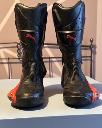 Stivali marca PUMA Tg. 38 pari al nuovo.