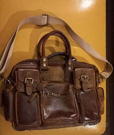 Borsa a tracolla in cuoio fatta a mano per pc