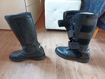 stivali da moto taglia 40