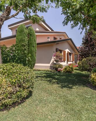 Villa a Terre del Reno