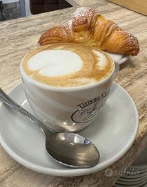 Bar appena ristrutturato, centrale