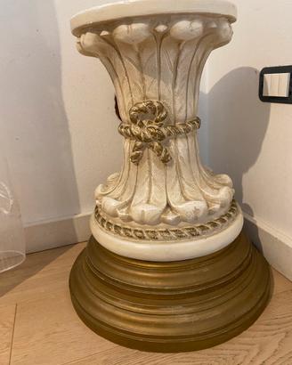 Colonna in gesso