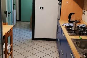 GUIDONIA TRILOCALE ARREDATO Con BALCONE/P.AUTO