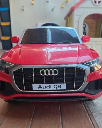 Audi Q8 Auto Elettrica  12V Bambini Telecomando