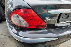 JAGUAR X-TYPE V6 2003 - FARO POSTERIORE SINISTRO
