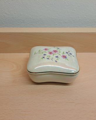 Piccolo portagioie / contenitore in ceramica