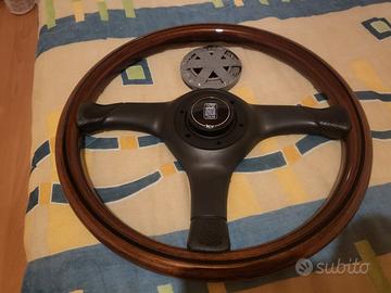 Volante Nardi in ciliegio