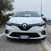 Renault Clio full hybrid '21 130k km automatica 