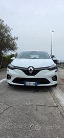 Renault Clio full hybrid '21 130k km automatica 