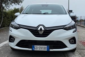 Renault Clio full hybrid '21 130k km automatica 