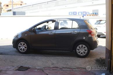 Toyota Yaris 1.3 5 porte Sol
