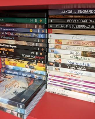 Blocco di circa 70 DVD per ragazzi e adulti
