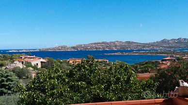 La Maddalena trilocale con giardino e vista mare