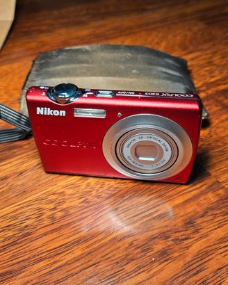 Nikon Coolpix S203
