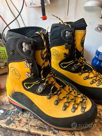 SCARPONI ALPINISMO TG. 40,5 (praticamente nuovi)