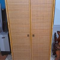 armadio e 4 mobiletti in vimini