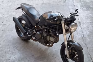 DUCATI MONSTER 600