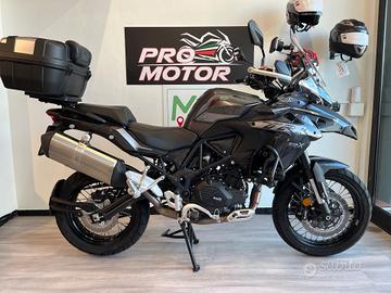 Benelli TRK 502 X bauletto, barre, faretti, naviga