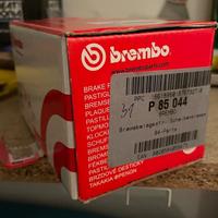 Pastiglie freni anteriori brembo nuove