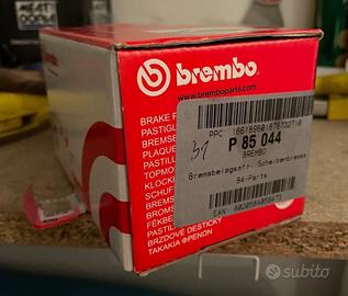Pastiglie freni anteriori brembo nuove