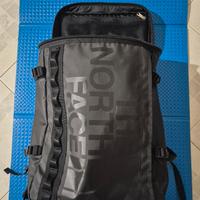 zaino the North face base camp