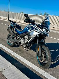 CF MOTO 800MT