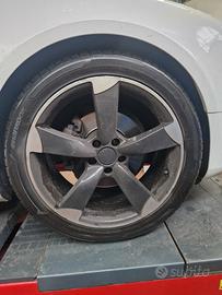  N4 cerchi da 19 Audi completi di gomma 