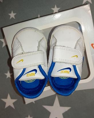 sneakers nike da neonato taglia 16
