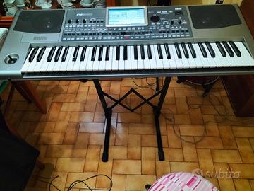 Korg Pa 900